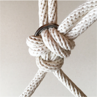 【step11】体重をかけながら、しっかりしめる。