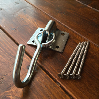 ハンモックを直接引っ掛けることのできる場所に取り付ける場合に使います。設置する際は、まず下穴をあけてからビスをとめてください。